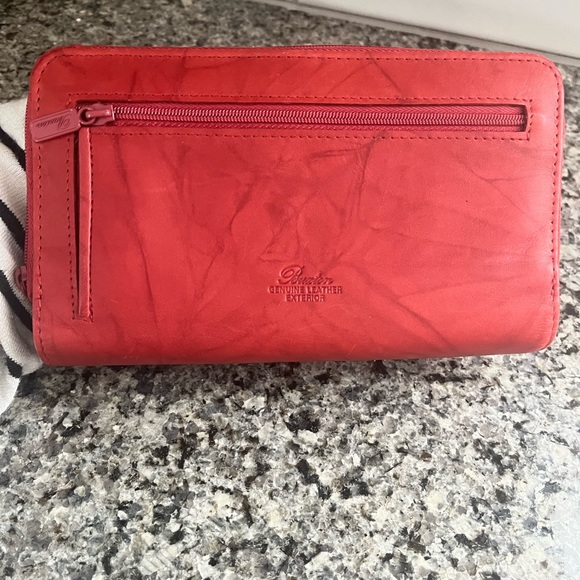 Buxton Brand Women’s Wallet - Picture 2 of 11